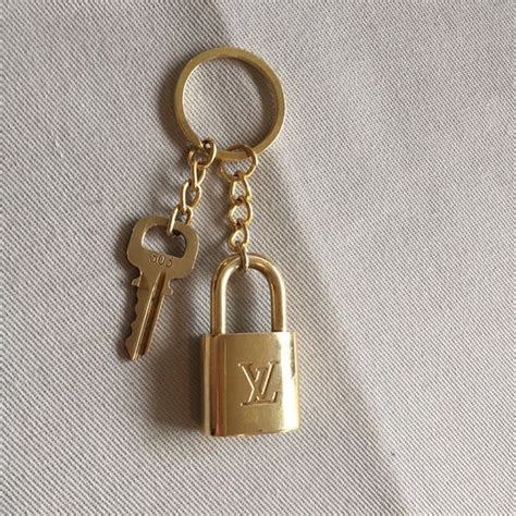 louis vuitton key for lock|authentic louis vuitton keychain.